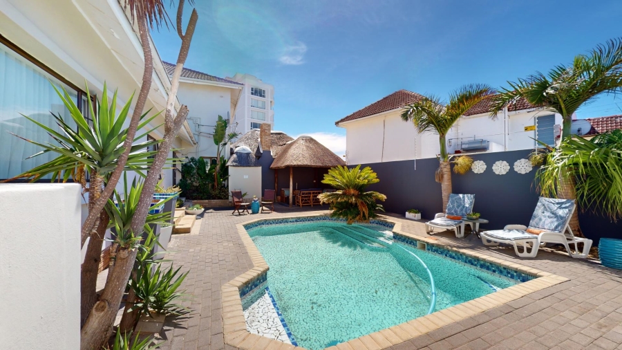 10 Bedroom Property for Sale in Summerstrand Eastern Cape